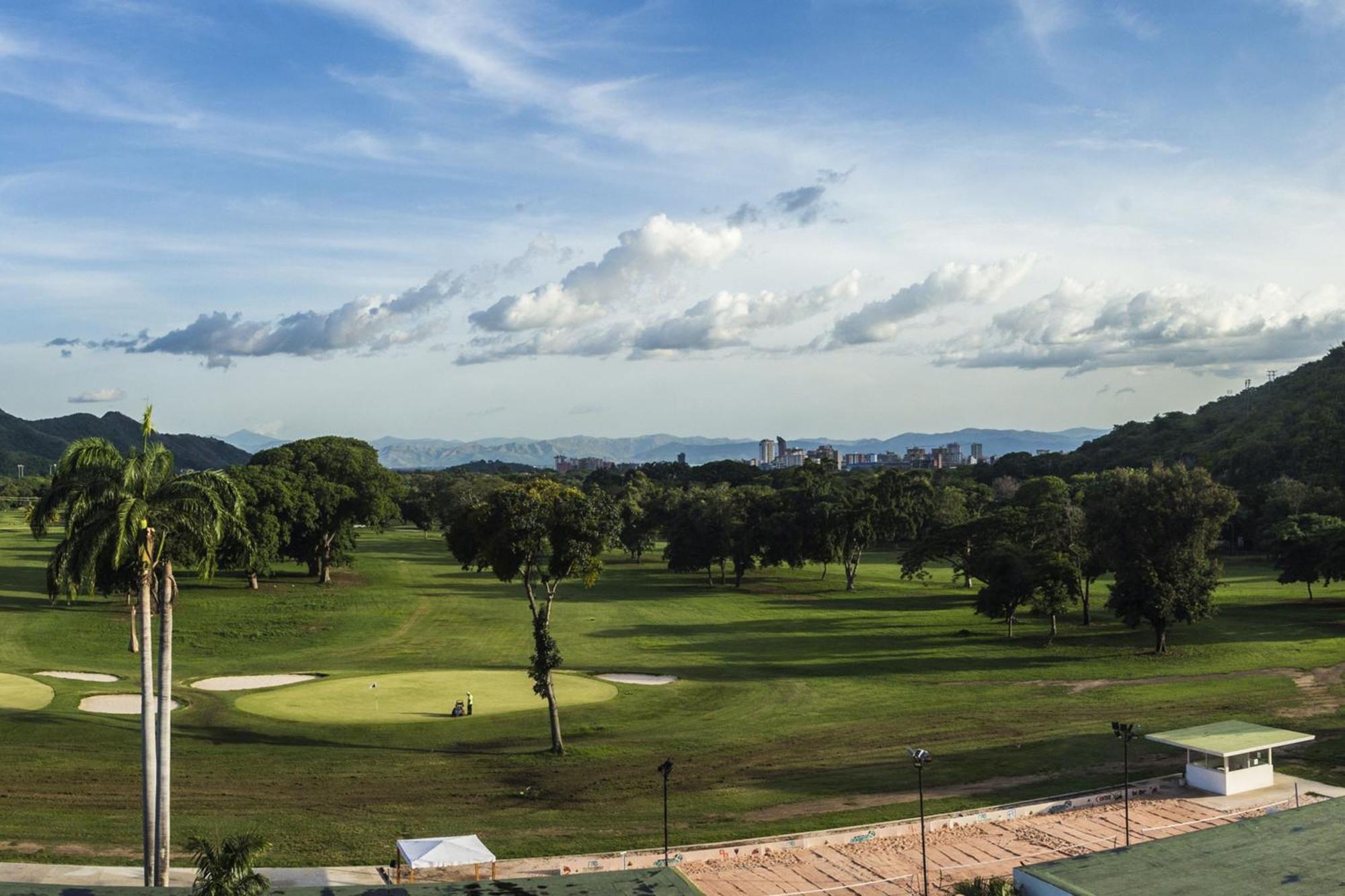 Marriott Maracay Golf Resort Екстериор снимка