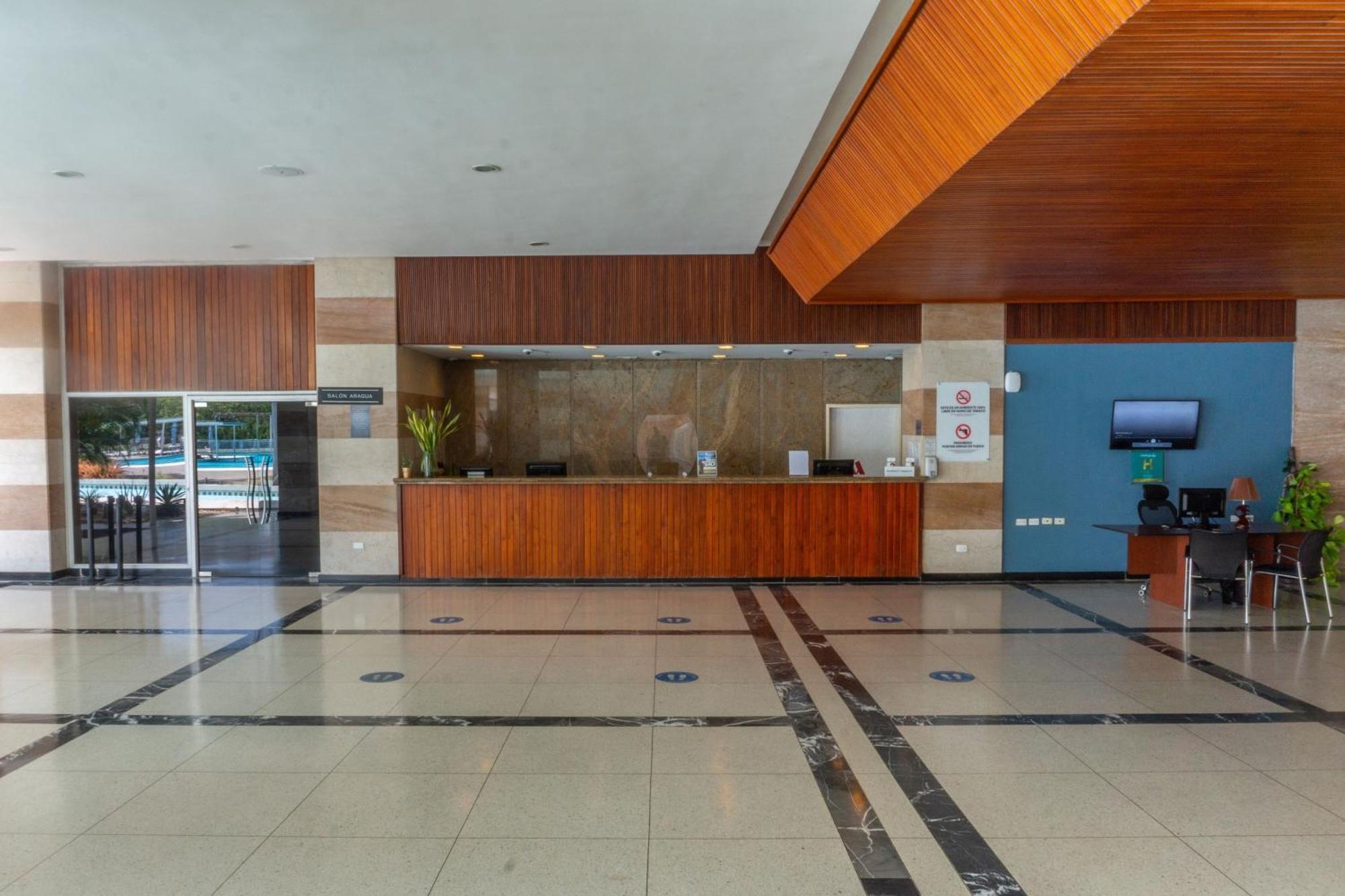 Marriott Maracay Golf Resort Екстериор снимка
